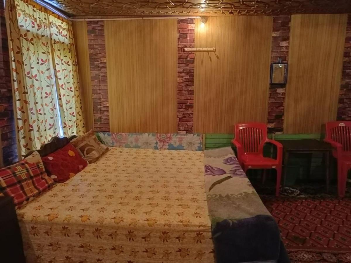 Island Homestay Srīnagar 외부 사진